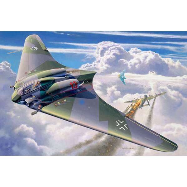 revell 04312 German Horten Go-229 Kit en plástico para montar y pintar. Dos opciones de decoración: .-Horten IX/Go 229, JG400, Rote 13 .-Horten IX/Go 229, JG400, Blaue 4 Piezas 70 Dimensiones: 105 x 232 mm