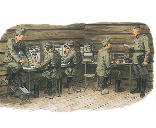 dragon 3826 German Communications Center with Signal Troops